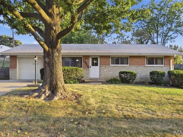 10606 Scotland Drive, St Louis, MO 63114