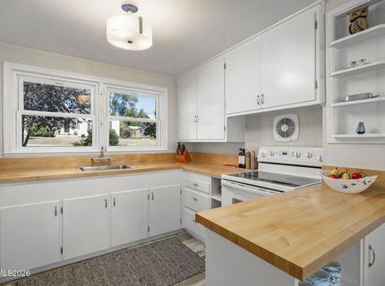 68 Sunnyside Drive, Reno, NV 89503 Photo