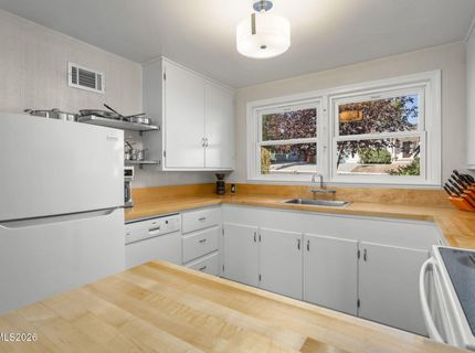 68 Sunnyside Drive, Reno, NV 89503 Photo