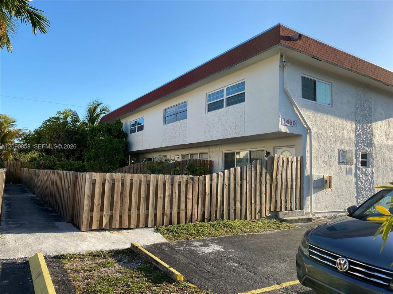 1460 NE 151st St, Unit 102, Miami, FL 33162 Photo