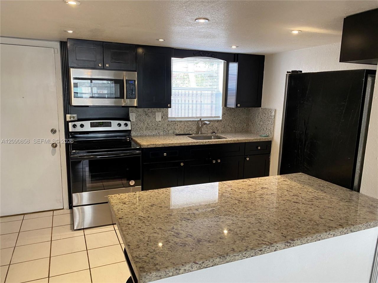 1460 NE 151st St, Unit 102, Miami, FL 33162 Photo