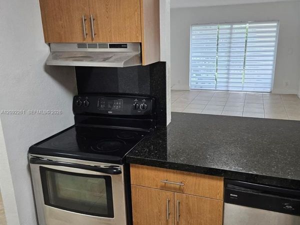 5201 Geneva Way , Unit 201, Doral, FL 33166