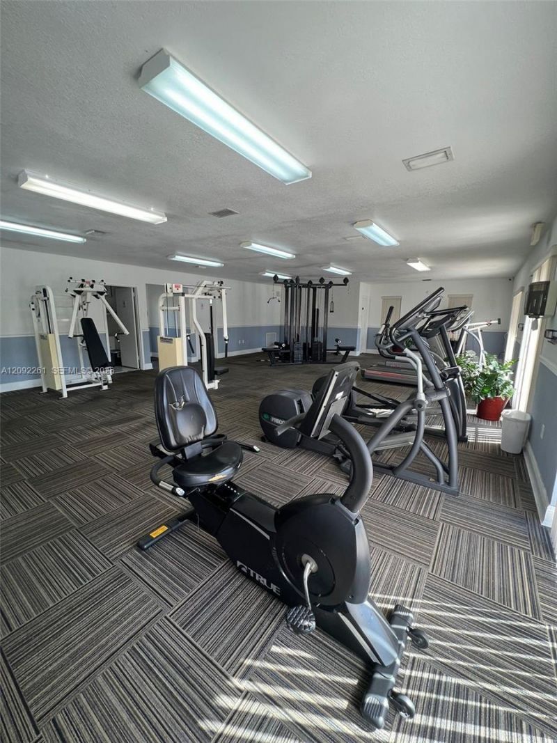 5201 Geneva Way, Unit 201, Doral, FL 33166 Photo