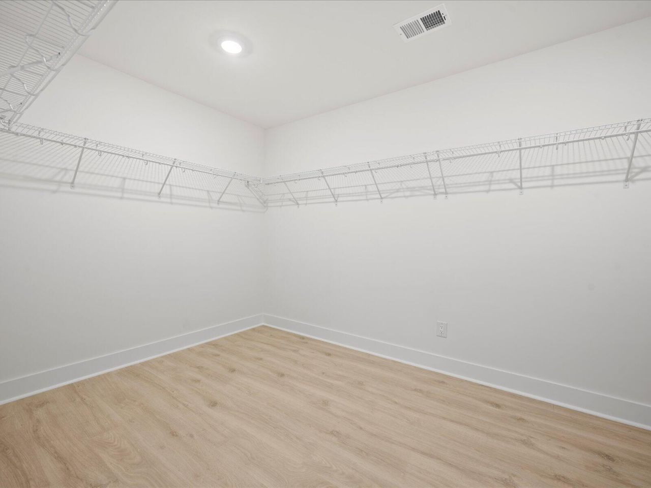 448 Radiant Blue Way Photo 25