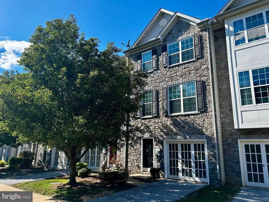 1237 Stonehaven Way, York, PA 17403 Main Photo