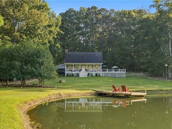 4250 Flint Hill Road SE, Acworth, GA 30102