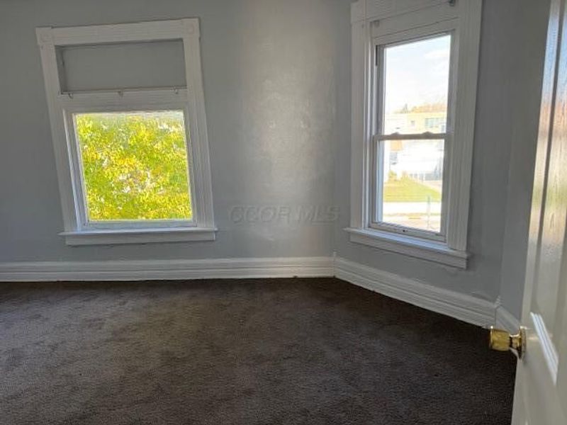1527 E Hudson Street, Columbus, OH 43211 Photo 5