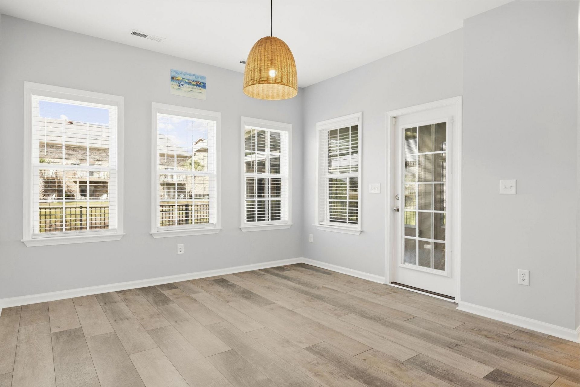 268 Lifestyle Court Photo 12