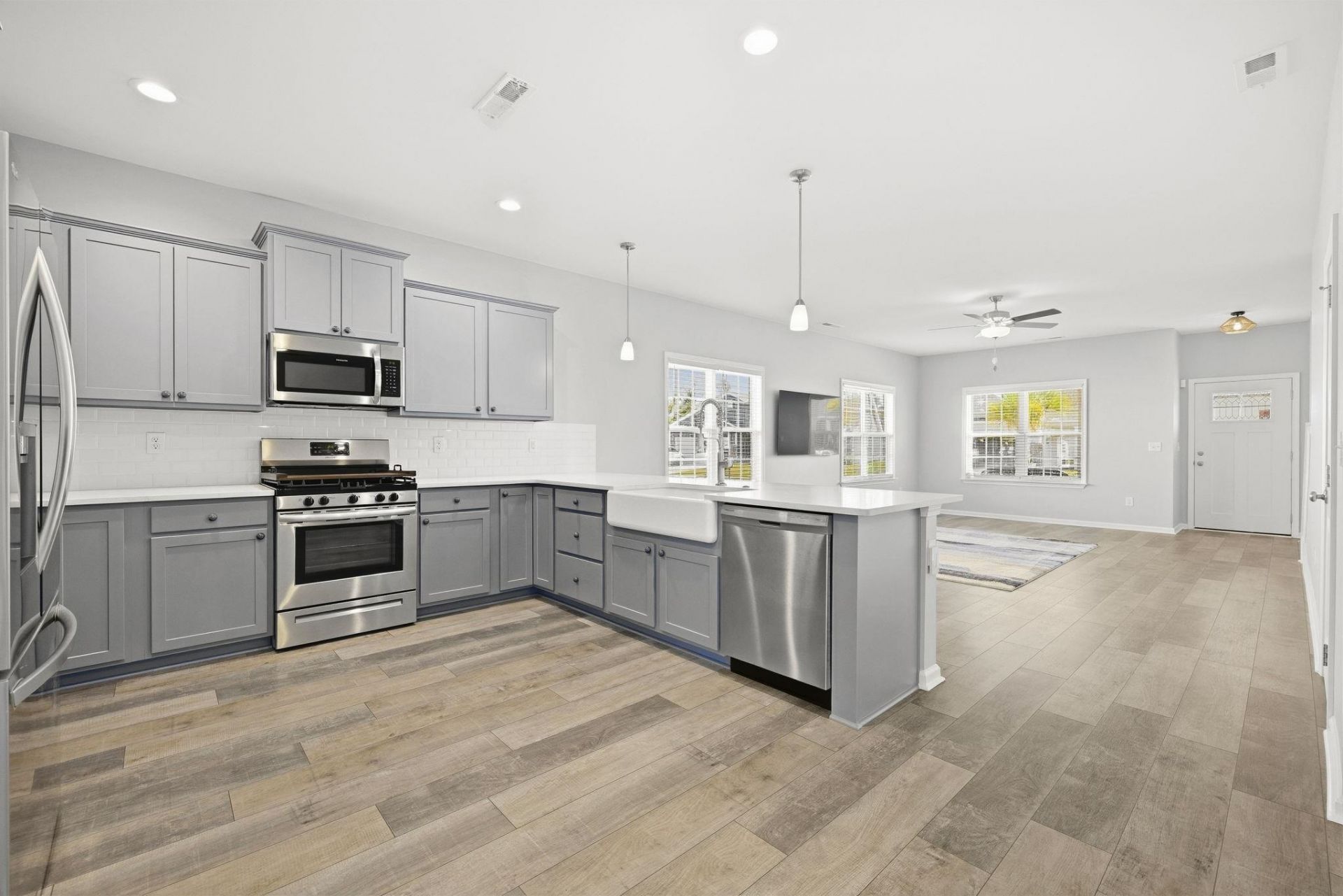 268 Lifestyle Court Photo 20