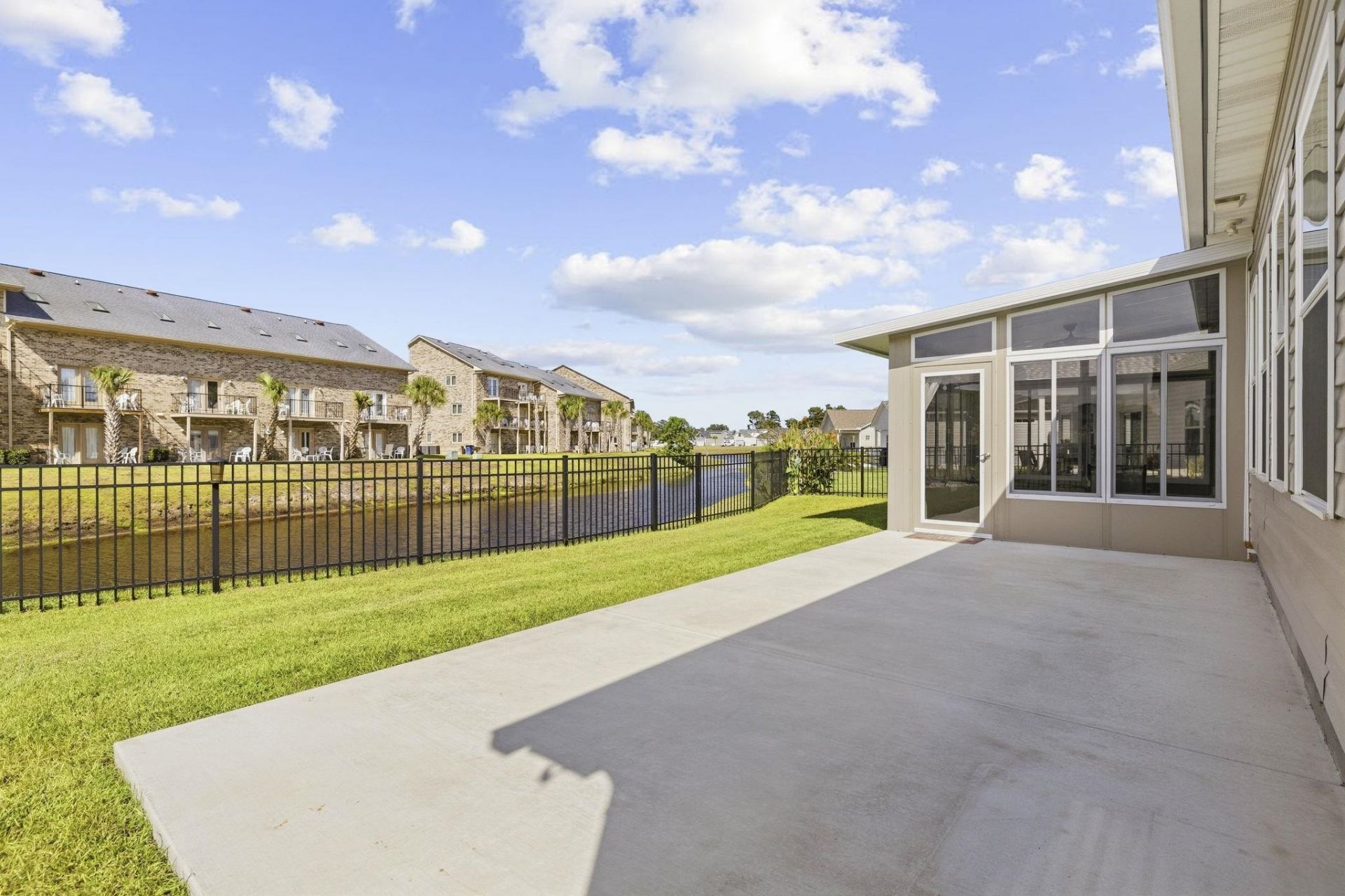 268 Lifestyle Court Photo 40