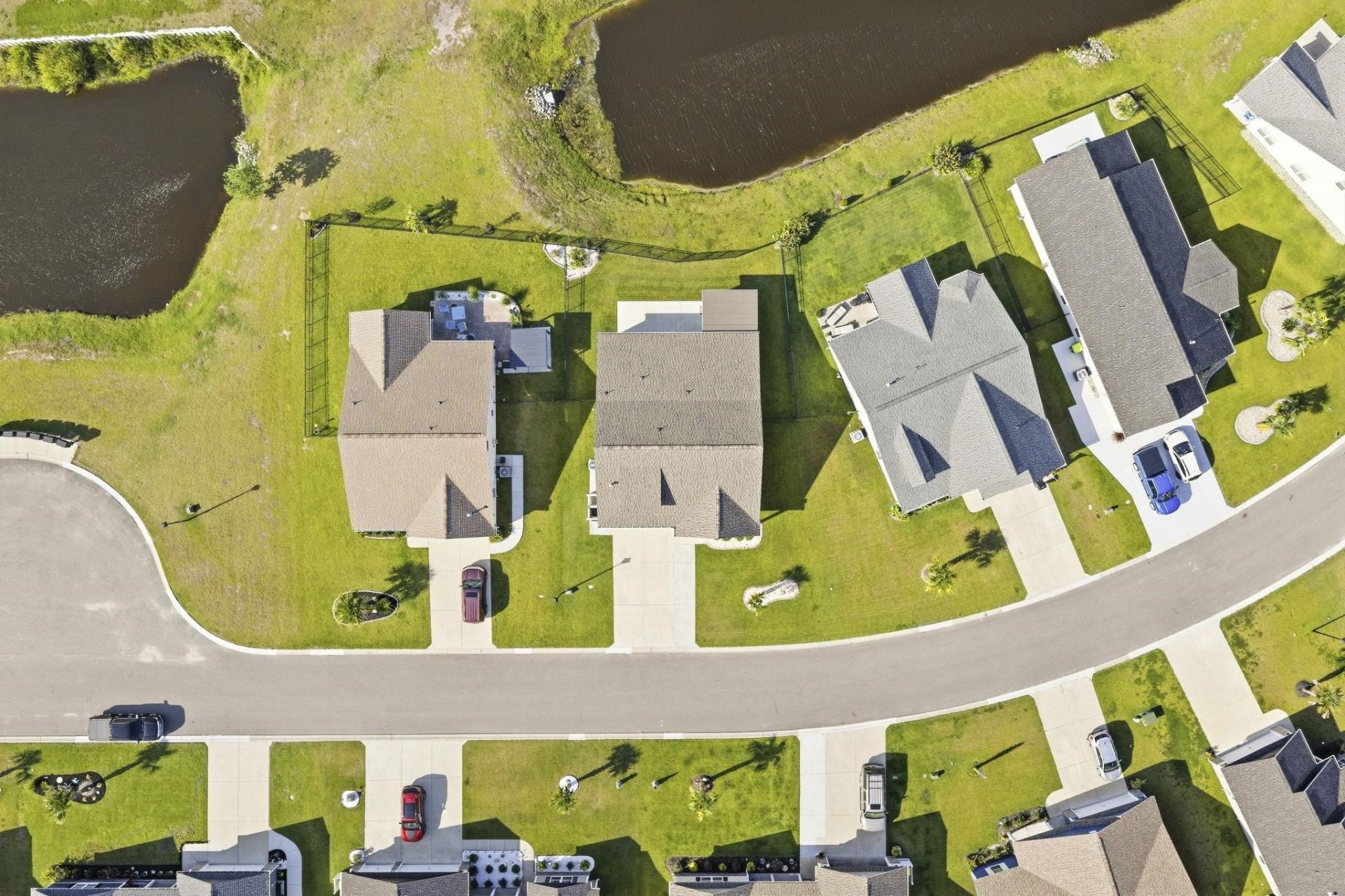 268 Lifestyle Court Photo 42