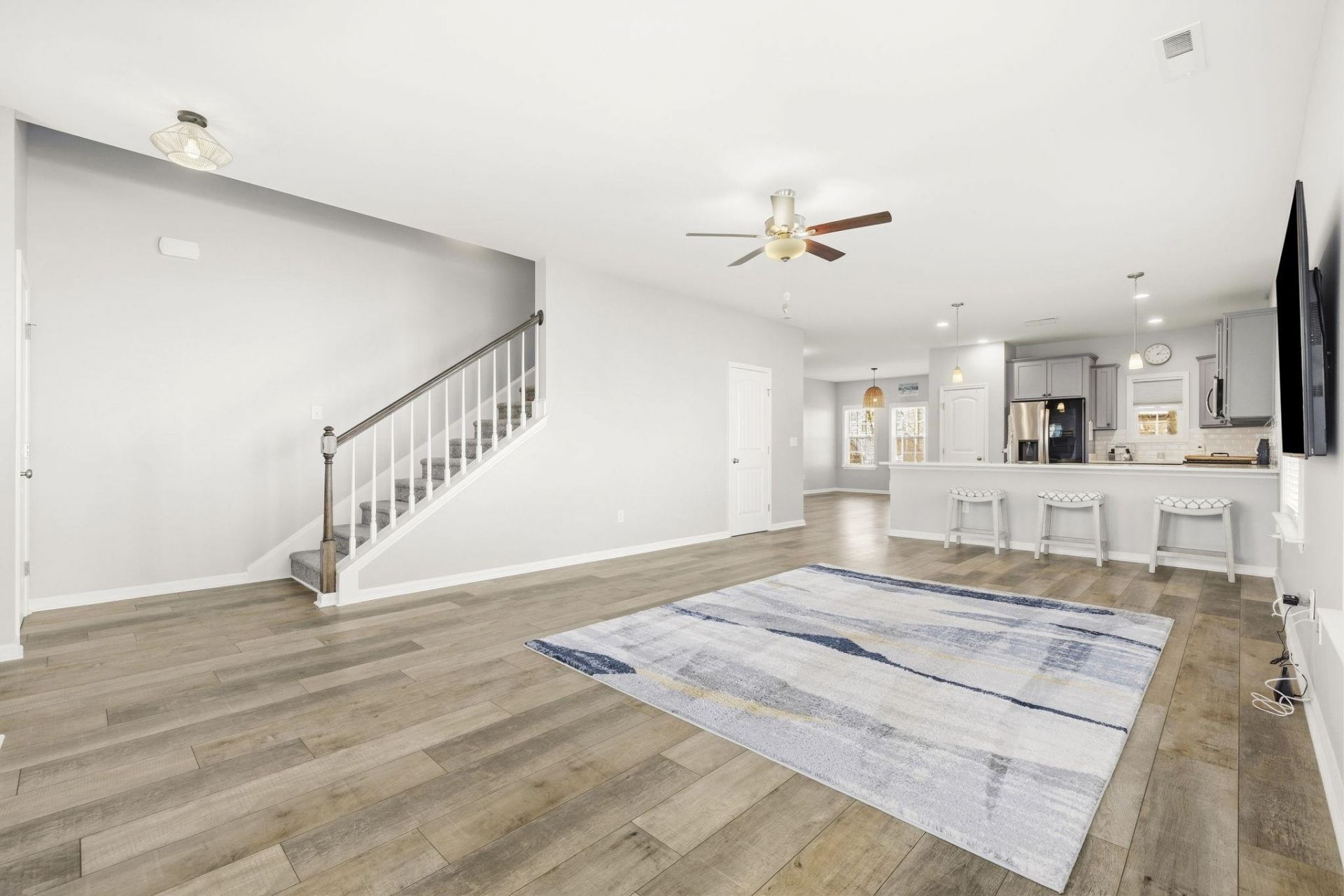 268 Lifestyle Court Photo 9
