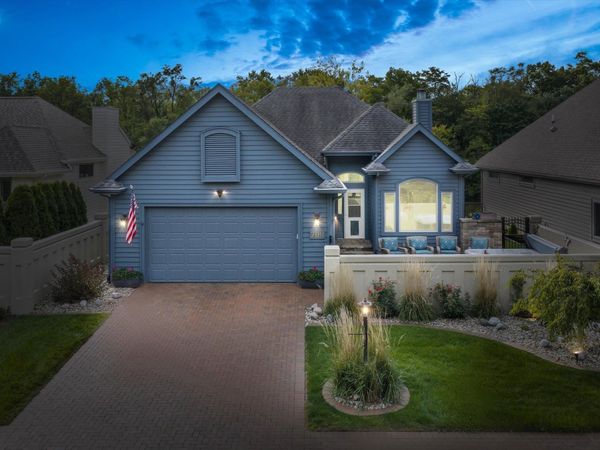 709 Bittersweet Cove Drive, Mishawaka, IN 46544