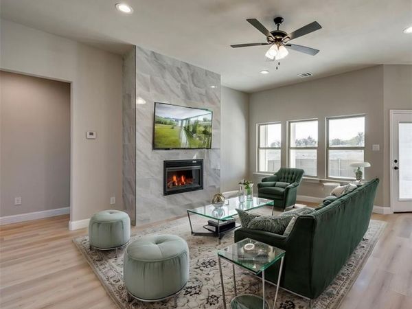 420 E Lamar Street, Palmer, TX 75152