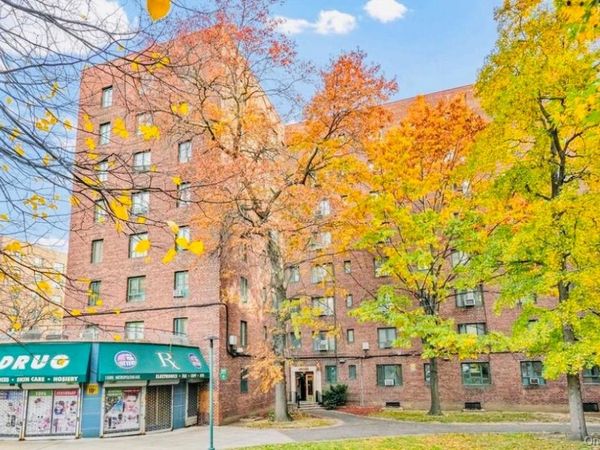 1504 Metropolitan Avenue, Unit 4H, Bronx, NY 10462