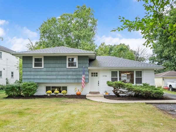 5798 Pershing Avenue , Downers Grove, IL 60516