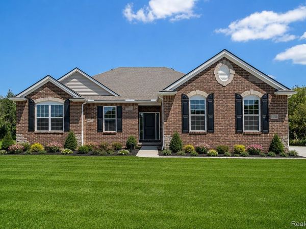 52860 Antoinette Road , Shelby Township, Mi 48316