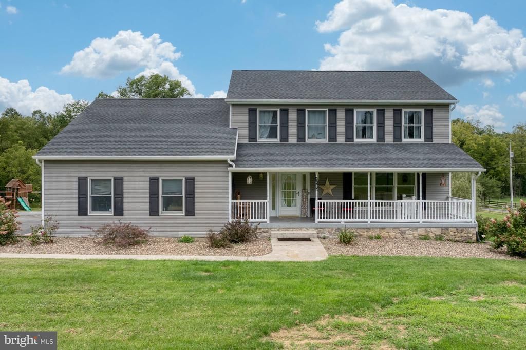 135 STONEY RUN ROAD, DILLSBURG, PA 17019