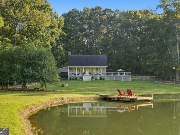 4250 Flint Hill Road SE, Acworth, GA 30102