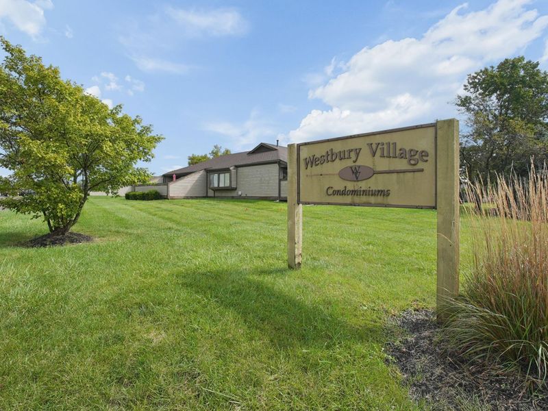 844 Cherlyn Court, Unit 26B, Columbus, OH 43228 Photo 42