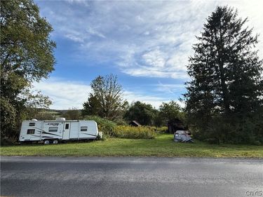 660 Lake Como Road , Cortland, NY 13045