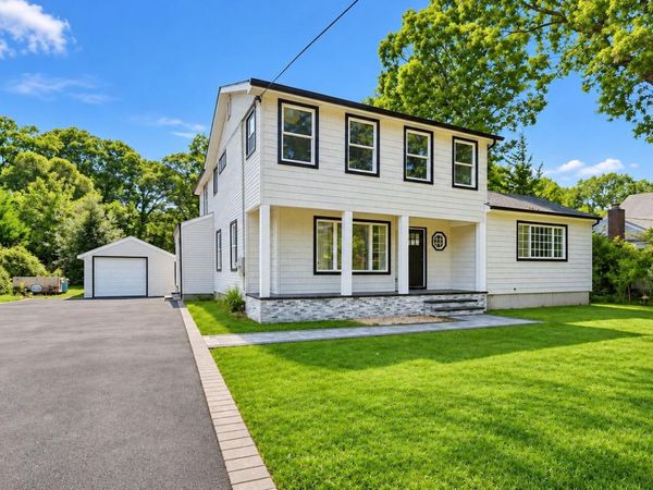 355 Forest Lane, Smithtown, NY 11787