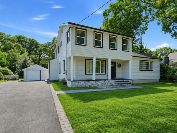 355 Forest Lane , Smithtown, NY 11787