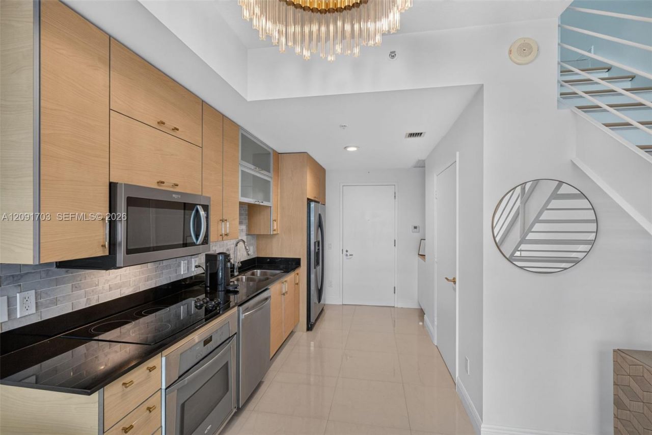 60 SW 13th St, Unit 3414, Miami, FL 33130 Photo