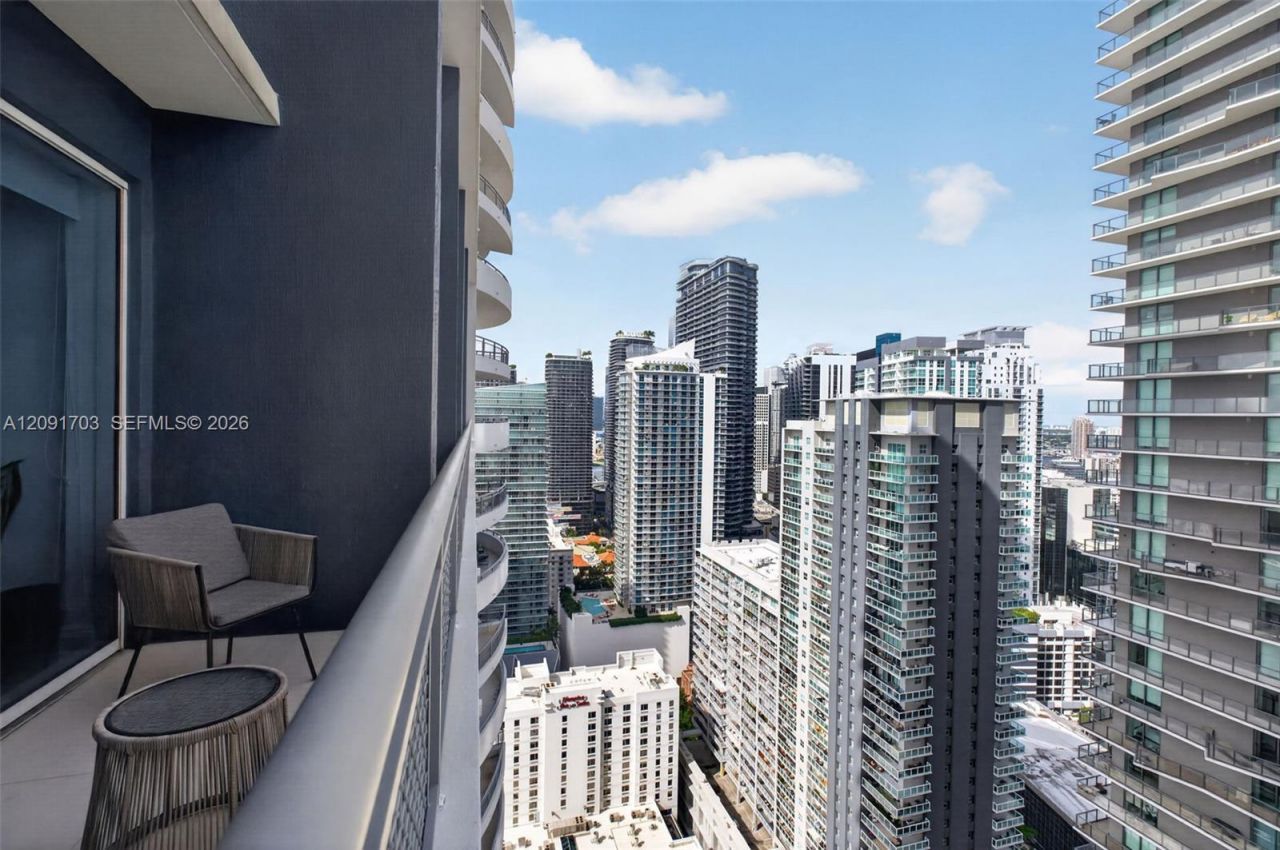 60 SW 13th St, Unit 3414, Miami, FL 33130 Photo