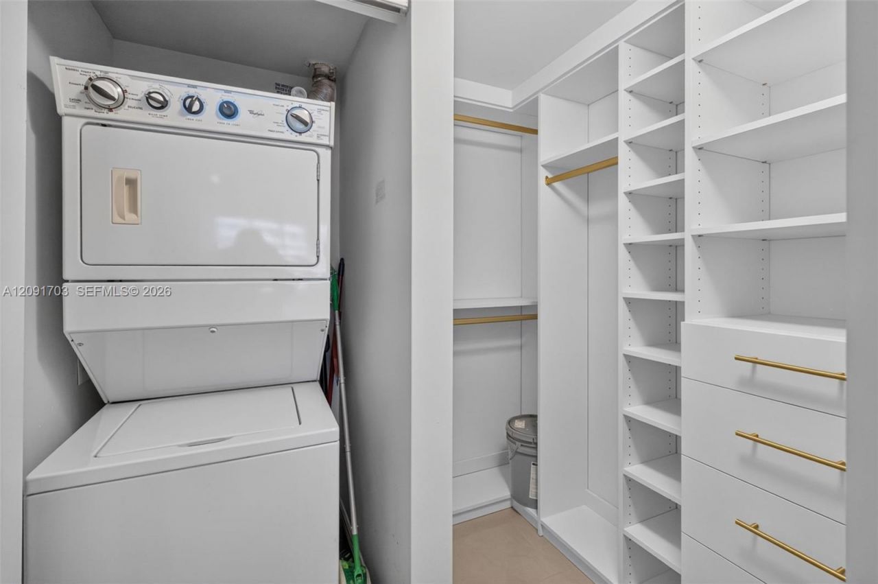 60 SW 13th St, Unit 3414, Miami, FL 33130 Photo