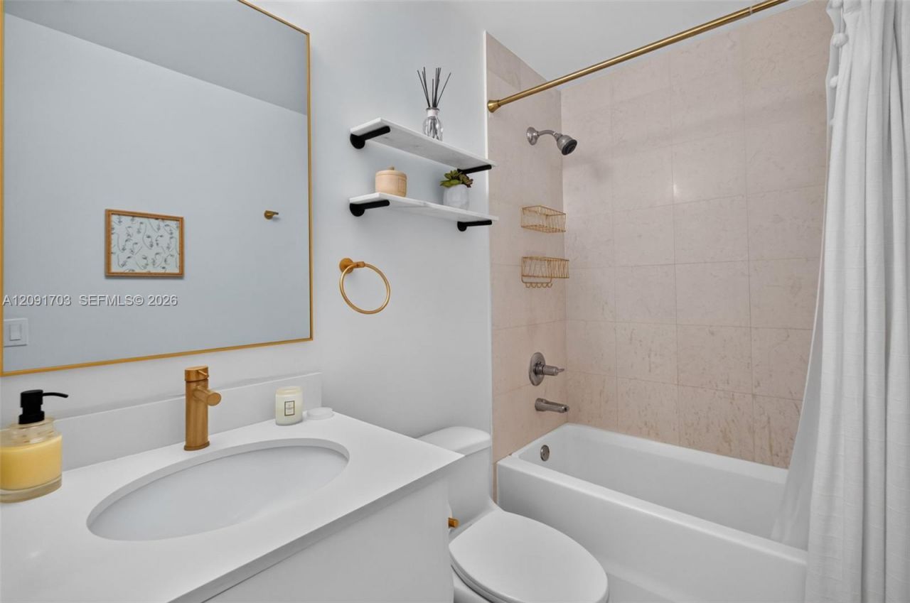 60 SW 13th St, Unit 3414, Miami, FL 33130 Photo