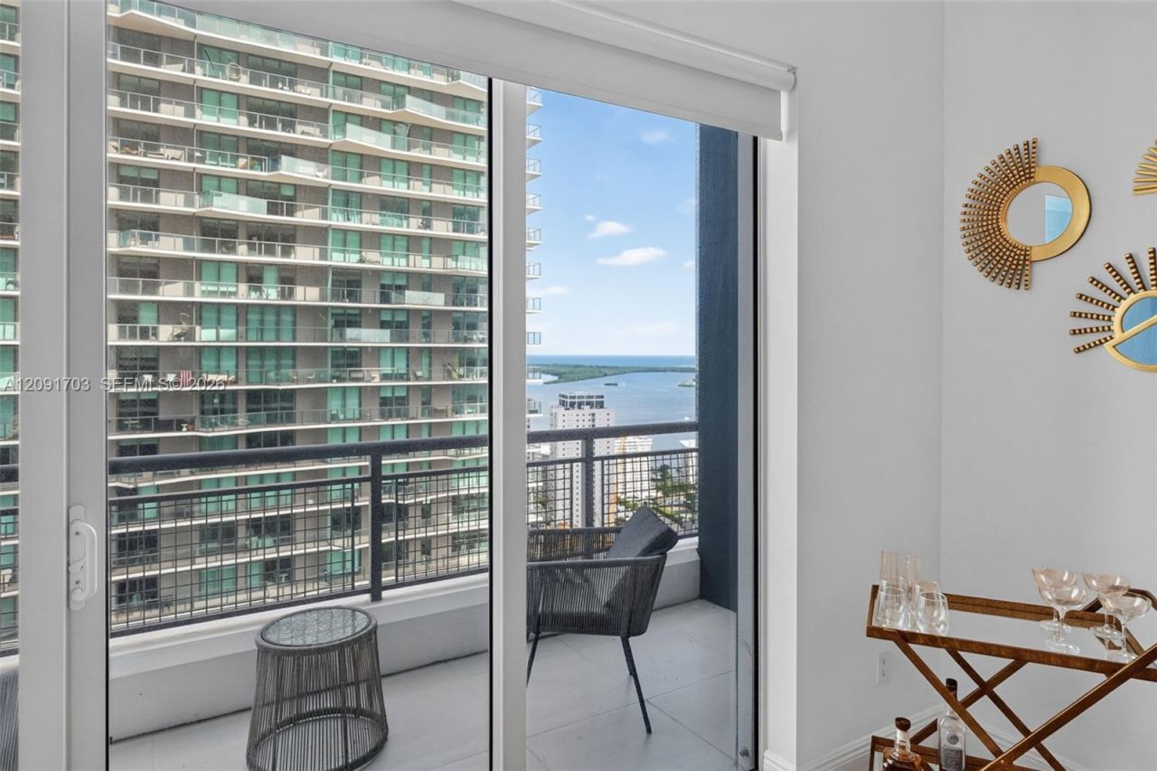 60 SW 13th St, Unit 3414, Miami, FL 33130 Photo