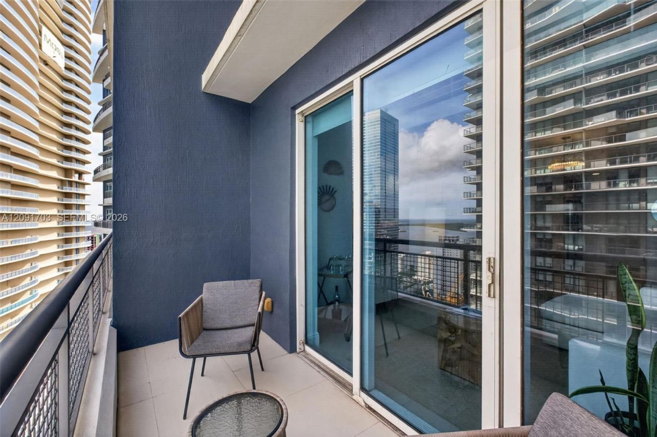 60 SW 13th St, Unit 3414, Miami, FL 33130 Photo