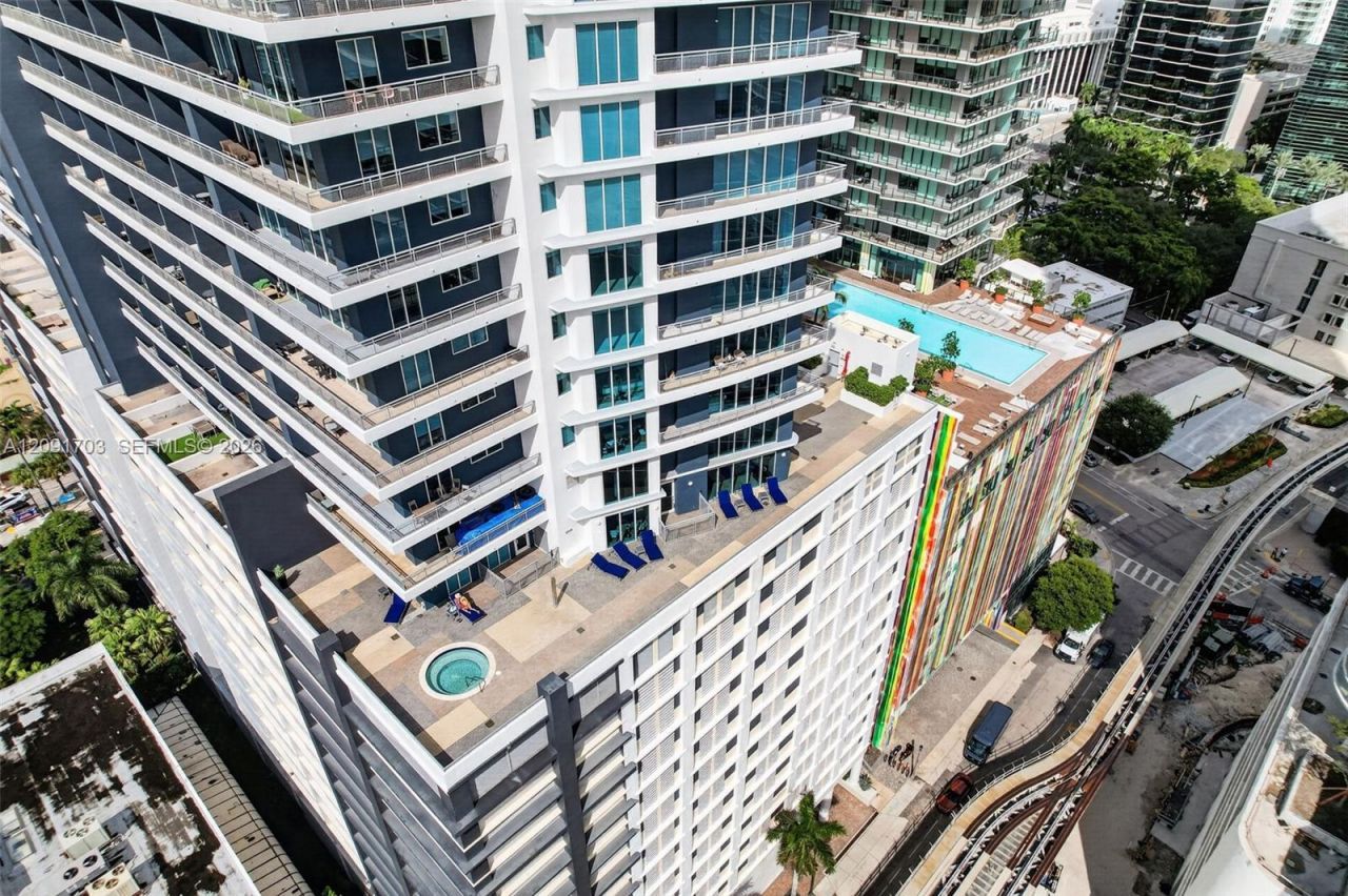 60 SW 13th St, Unit 3414, Miami, FL 33130 Photo