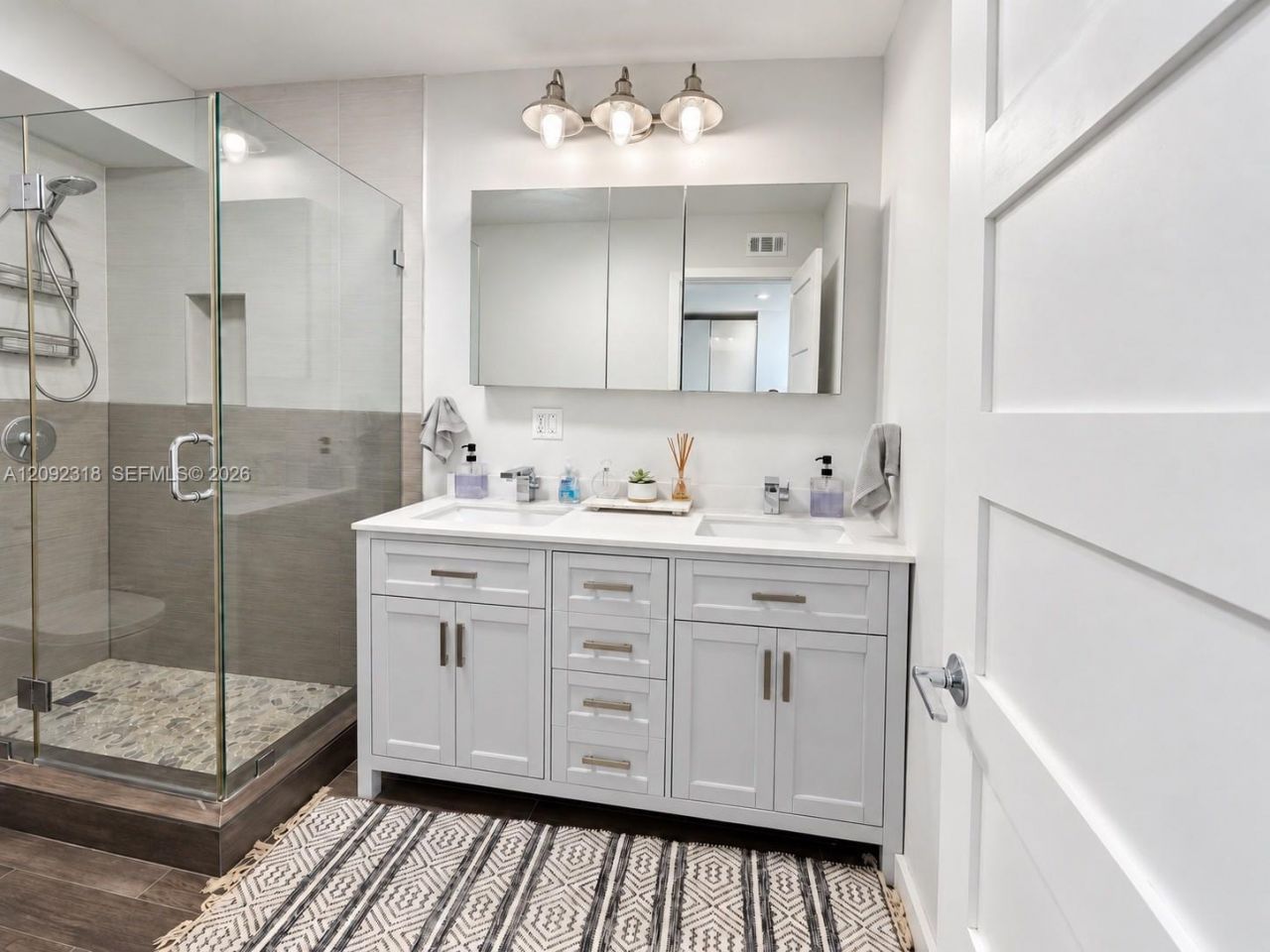 3625 N Country Club Dr , Unit 2003, Aventura, FL 33180 Photo