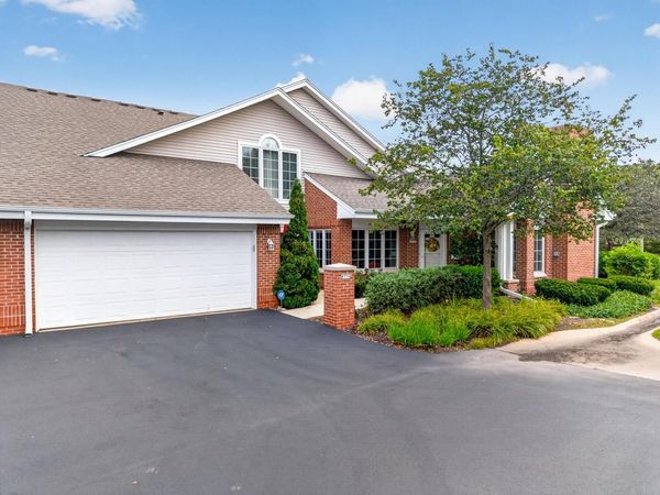 8779 Woodbridge DRIVE, Greendale, WI 53129