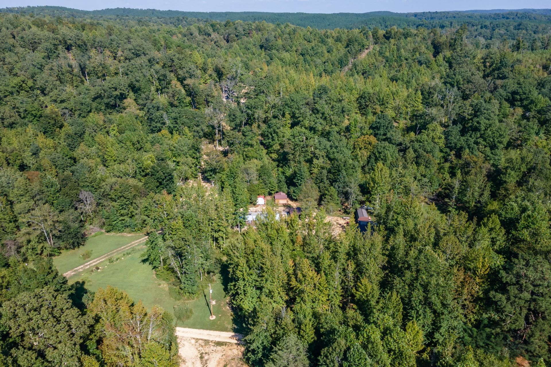 664 Russ Valley Rd , Lobelville, TN 37097 Main Photo