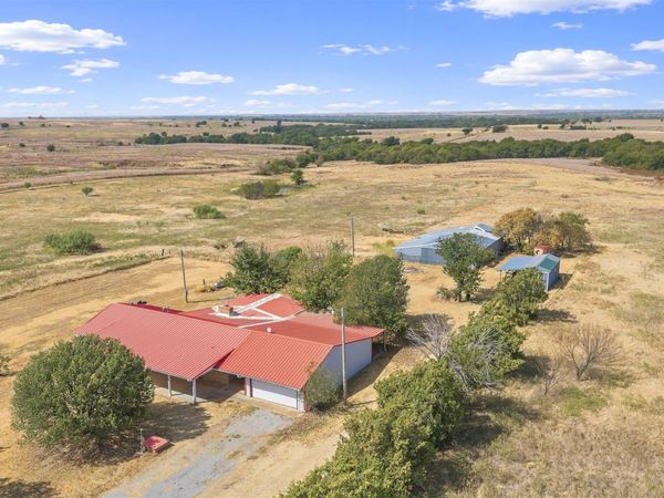 13873 N 2760 Road, Waurika, OK 73573