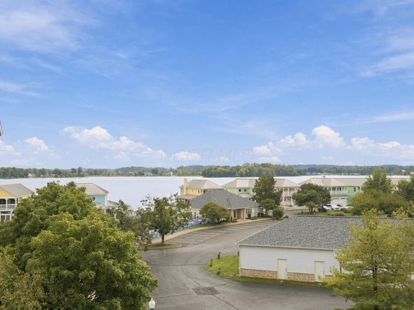4401 Hunts Landing Road , Unit 403, Hebron, OH 43025