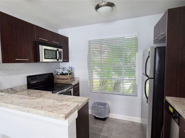 832 NW 92nd Ave , Unit 932, Plantation, FL 33324
