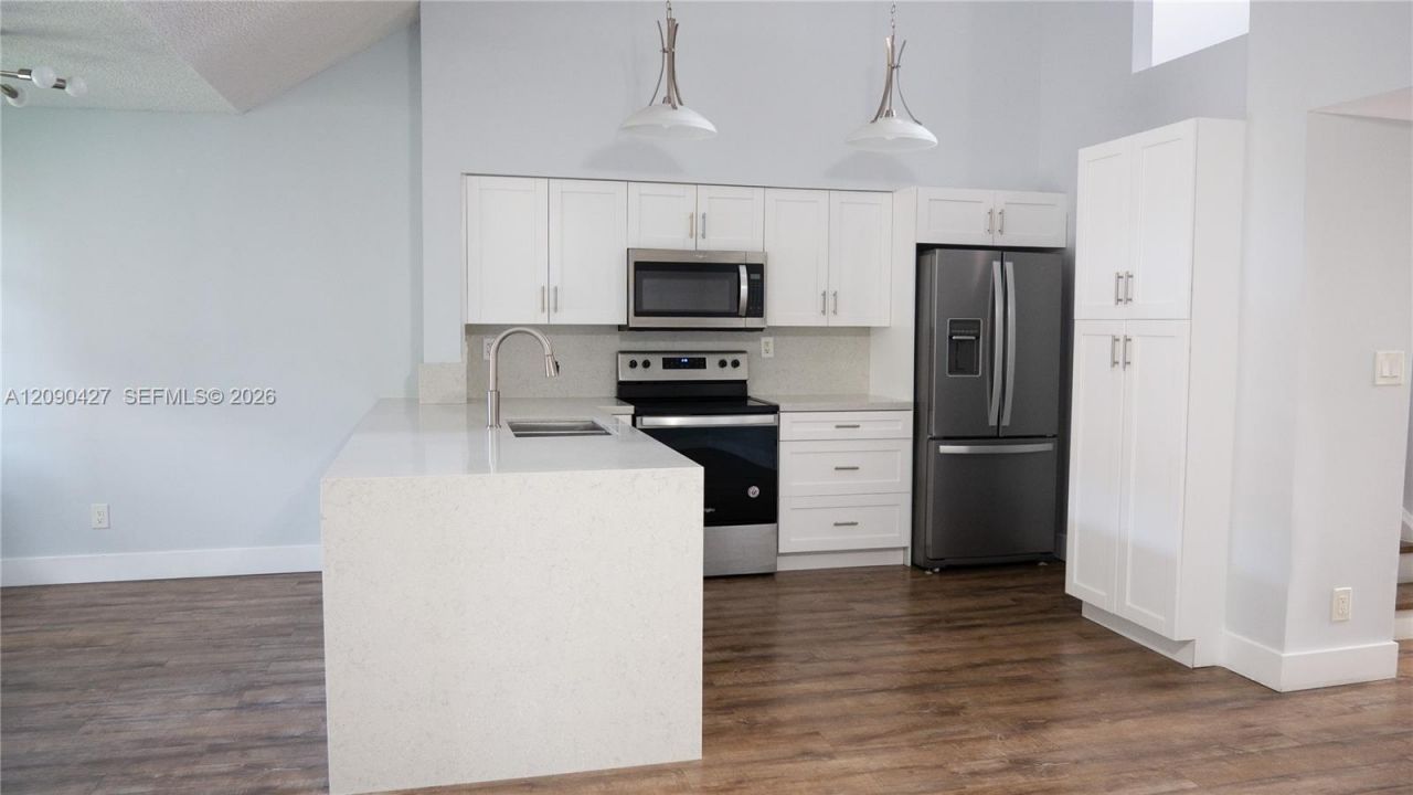 832 NW 92nd Ave , Unit 932, Plantation, FL 33324 Photo