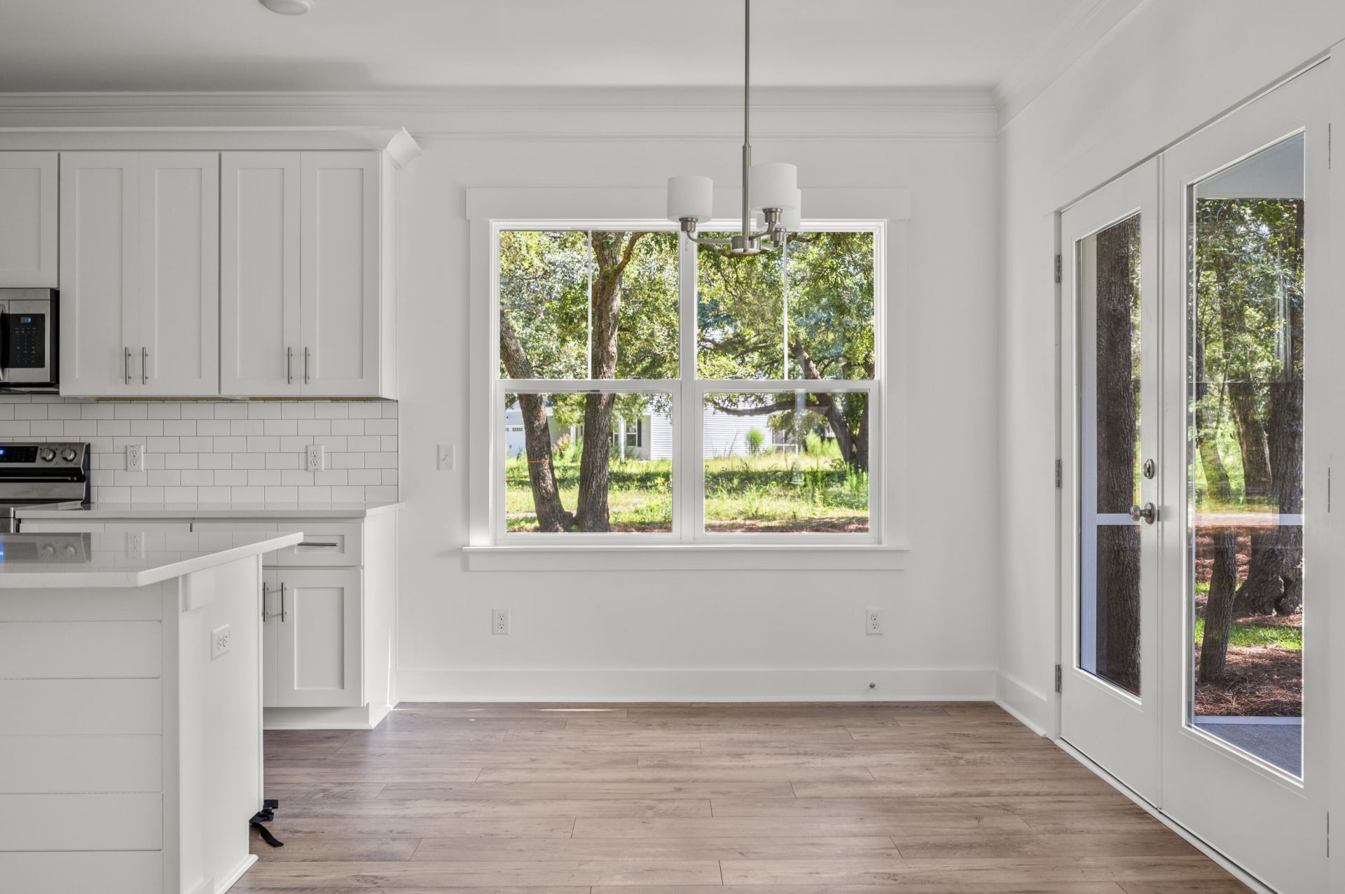 1457 Brownswood Road Photo 6