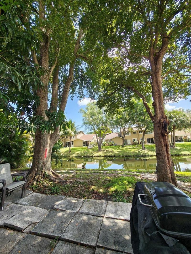 40 Pleasant Hill Ln , Unit 40, Tamarac, FL 33319 Photo