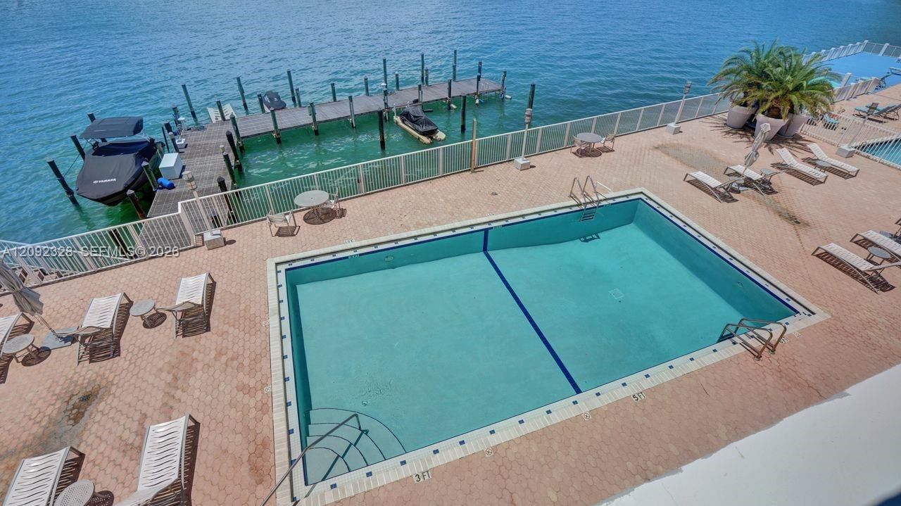 1228 West Ave, Unit 1415, Miami Beach, FL 33139 Photo