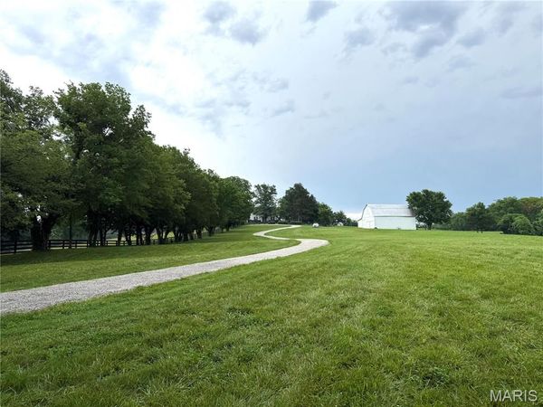 1908 Highway T , Unincorporated, MO 63055