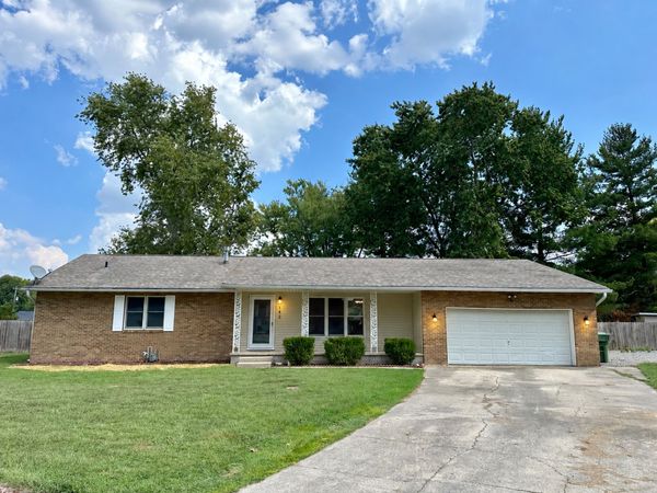 142 Fielder Drive , Salem, IL 62881