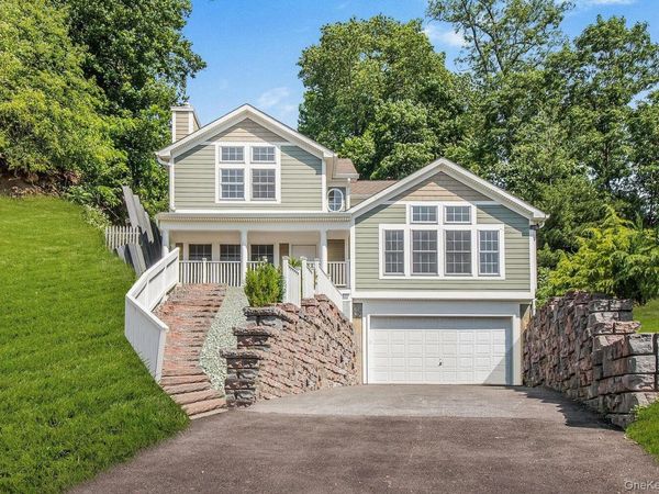 18 Via Trenta Court , Yonkers, NY 10710