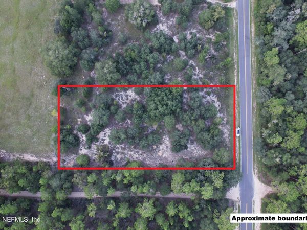 653 COUSINTOWN Road, Interlachen, FL 32148