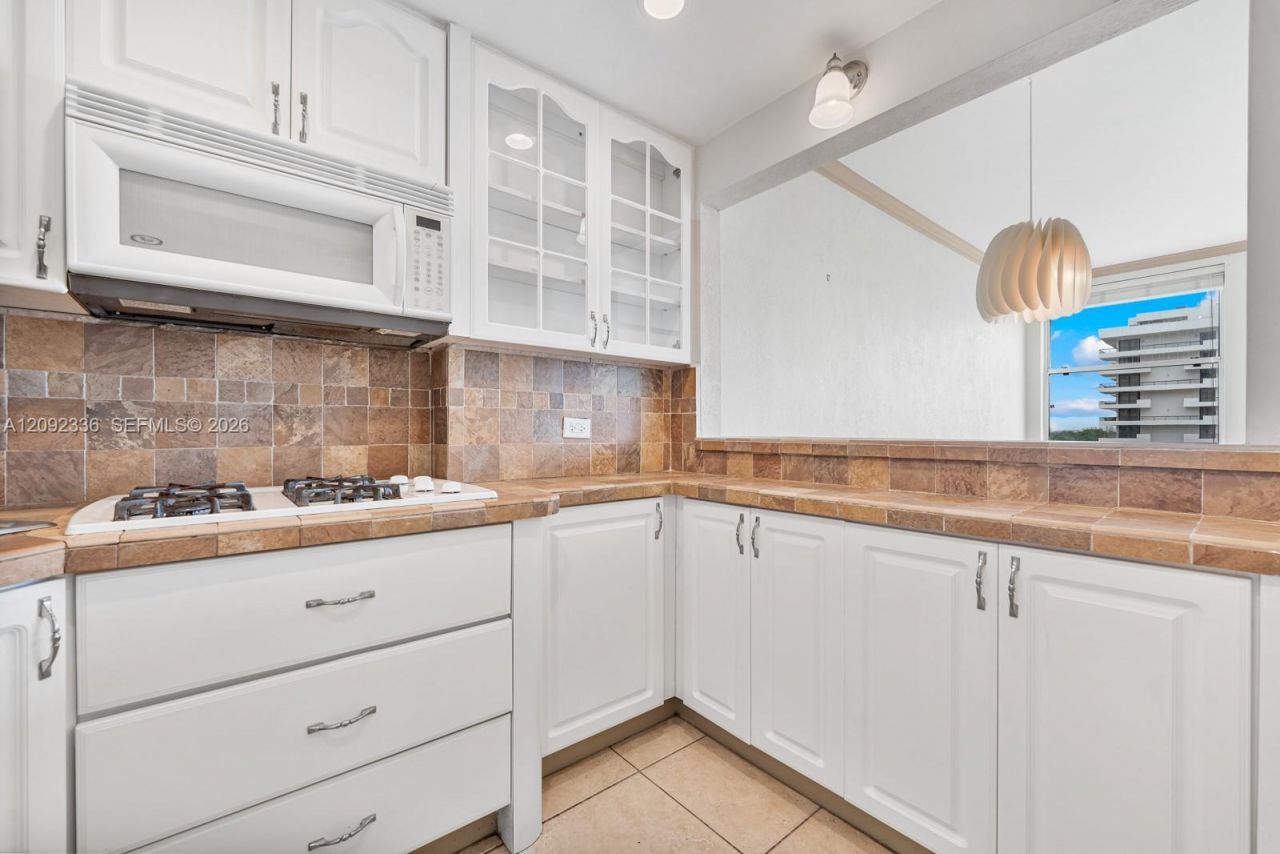 700 Biltmore Way, Unit 814, Coral Gables, FL 33134 Photo