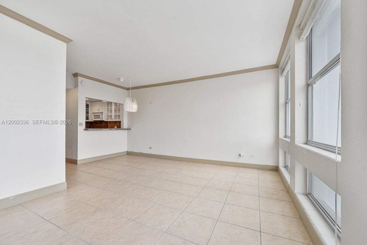 700 Biltmore Way, Unit 814, Coral Gables, FL 33134 Photo